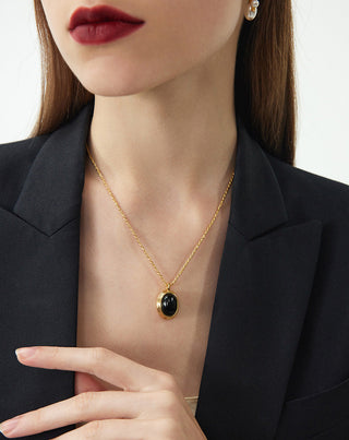 Agate Pendant Necklace