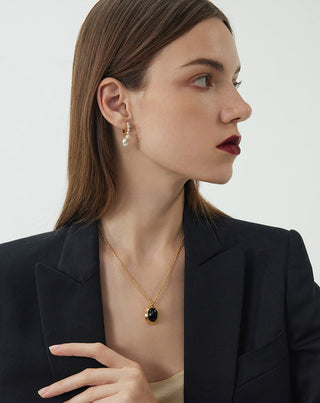 Agate Pendant Necklace