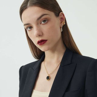 Claw Pearl Ear Cuff
